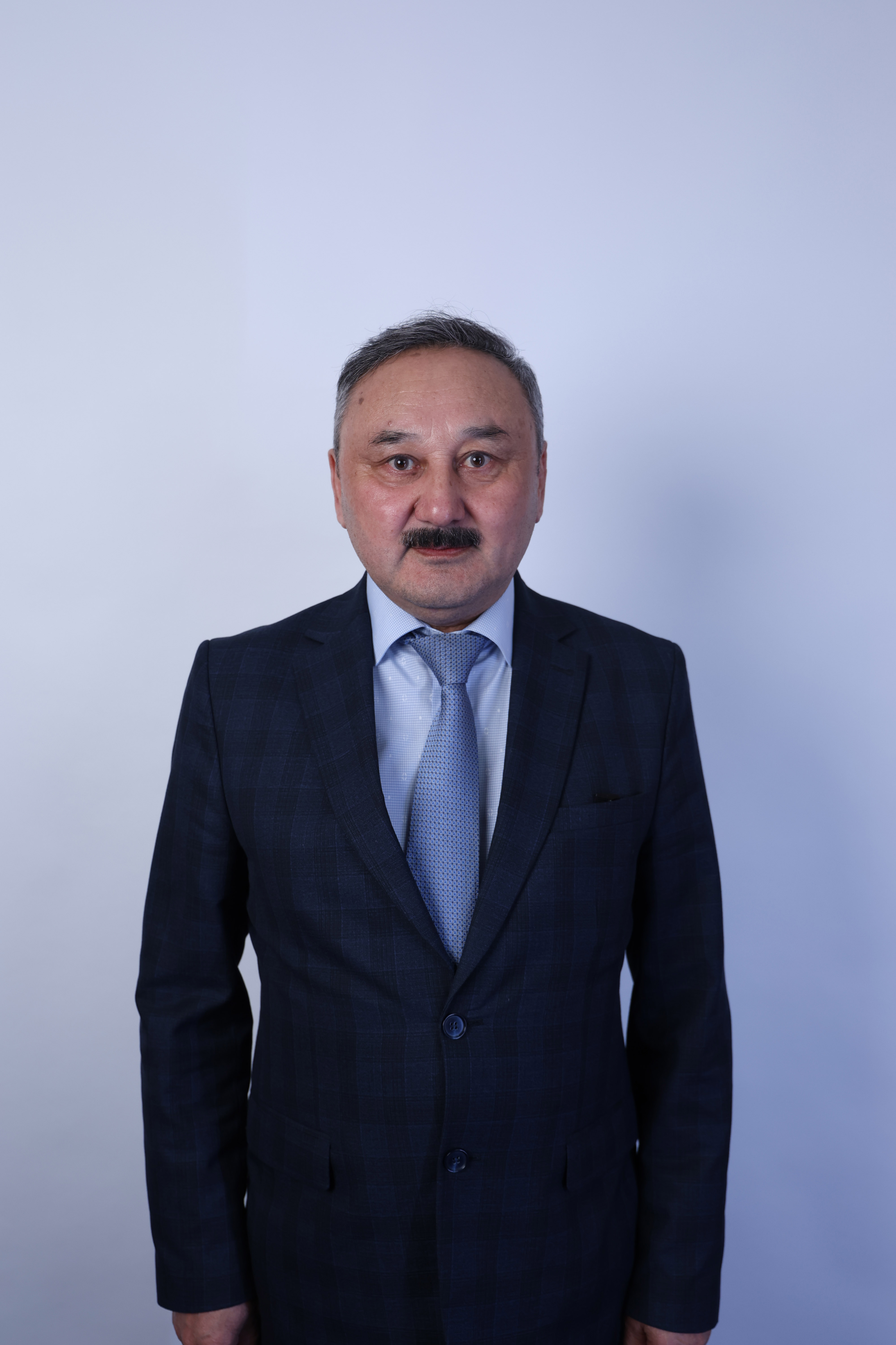 Муханов Марат